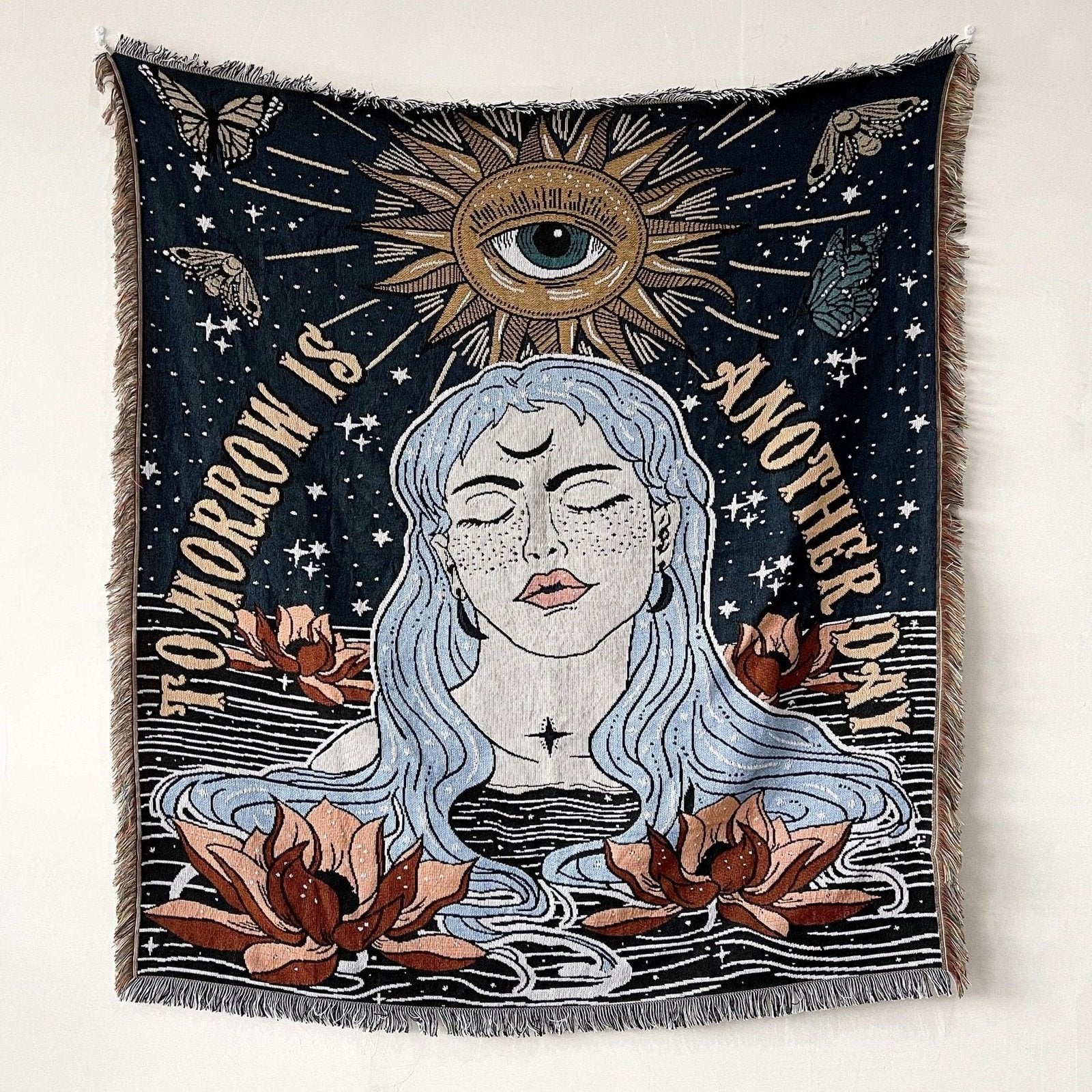 Sleepy Mystic - La Mystica Throw - Bad Mystic